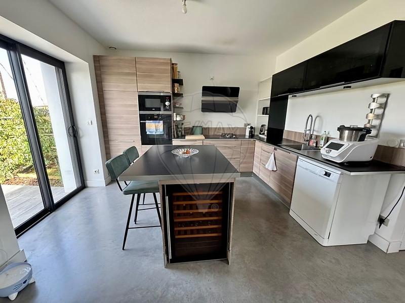 Maison - 115 m² - 4 pièces