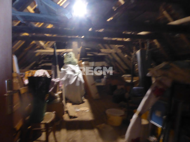 Propriété - 170 m² - 9 pièces