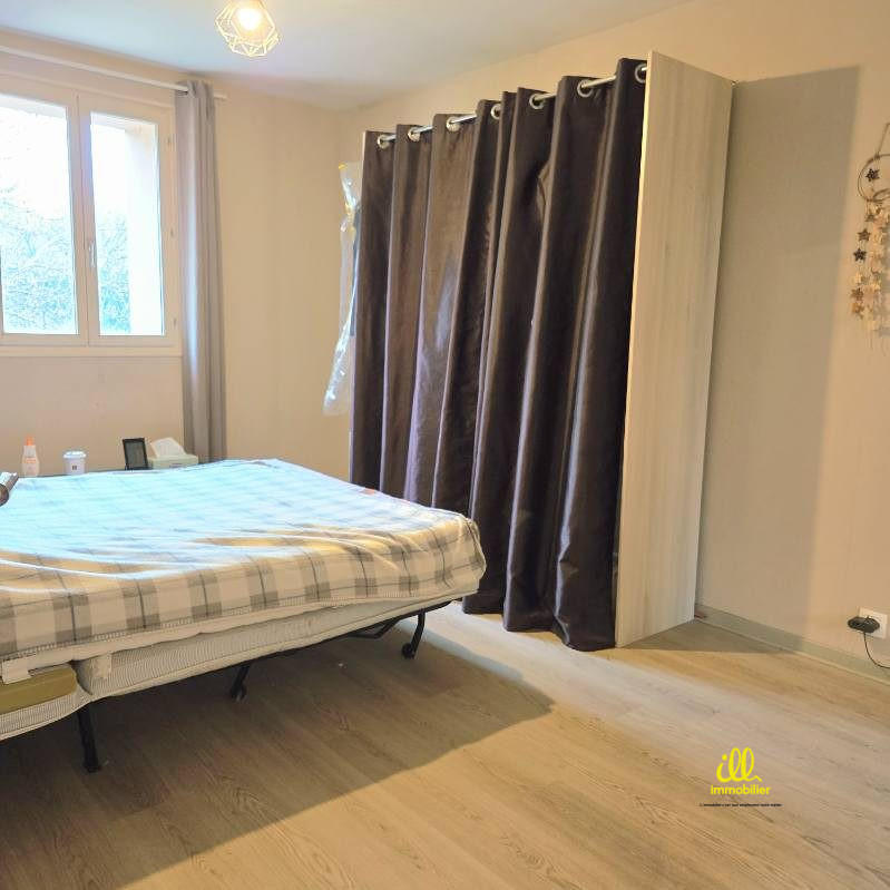 Maison - 96 m² - 5 pièces