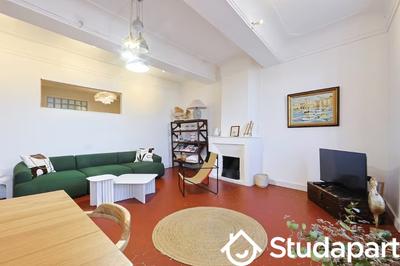 Chambre - 12 m² - 1 pièce