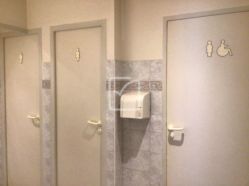 Maison - 397 m² - 17 pièces