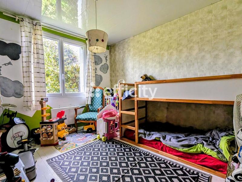 Maison - 205 m² - 10 pièces