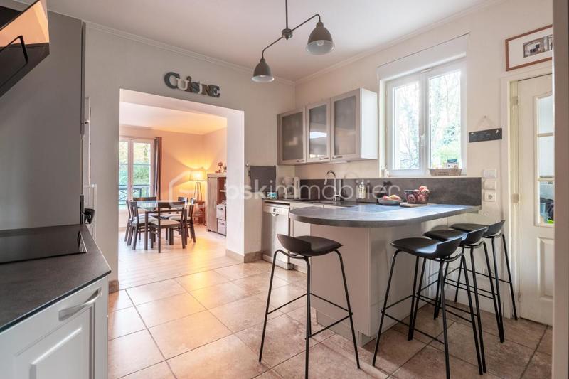 Maison en pierre - 125 m² - 6 pièces