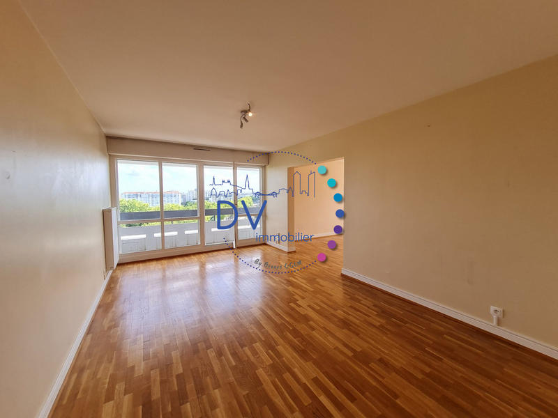 Appartement - 80 m² - 3 pièces