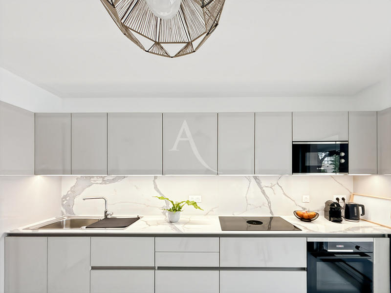 Appartement - 85 m² - 4 pièces