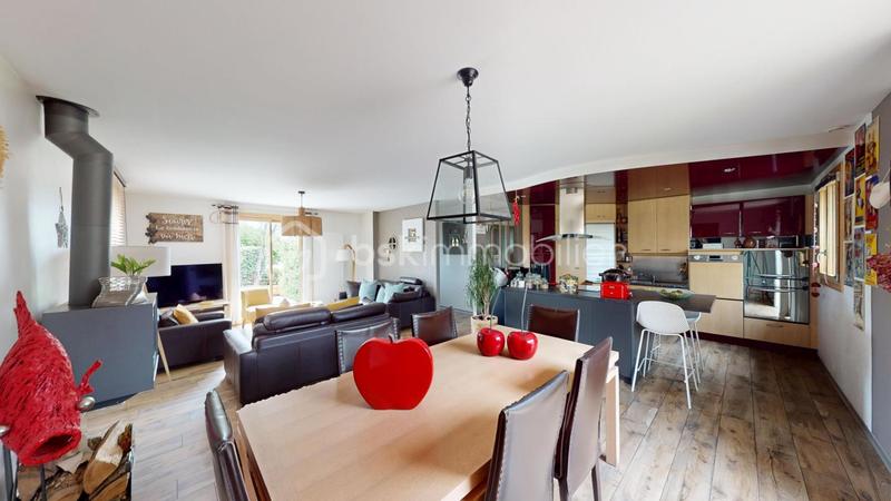 Maison - 145 m² - 6 pièces