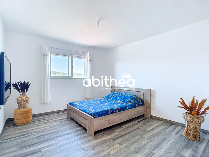 Villa - 181 m² - 6 pièces