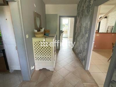 Maison - 102 m² - 5 pièces