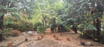 Maison - 215 m² - 10 pièces