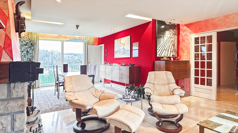 Maison traditionnelle - 193 m² - 7 pièces