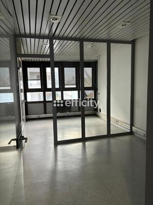 Bureau - 129 m² - 8 pièces