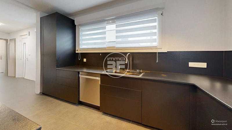 Maison - 250 m² - 7 pièces