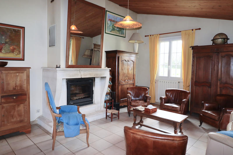 Propriété - 353 m² - 12 pièces