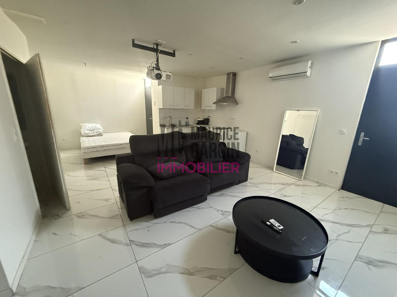 Fonds de commerce - Local d'activité / Entrepôt - 71 m²