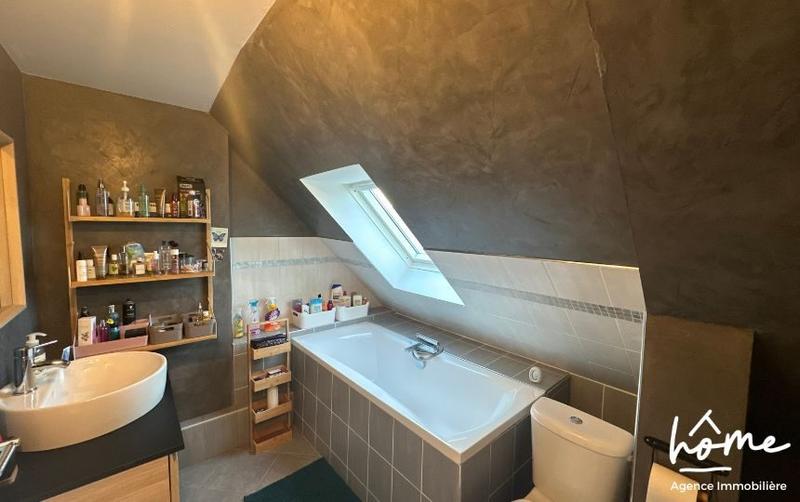 Appartement - 135 m² - 6 pièces