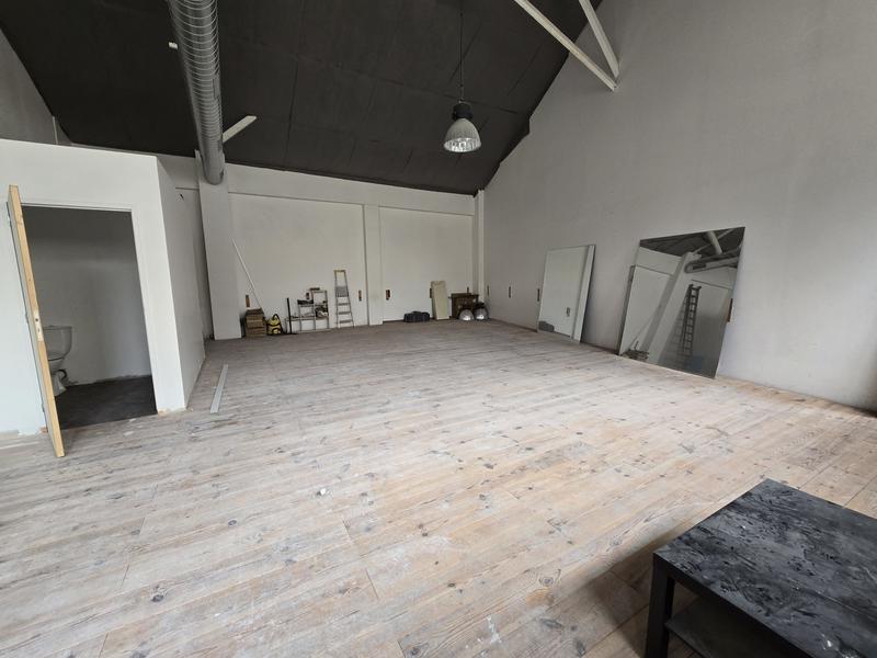 Bureau - 99 m² - 1 pièce