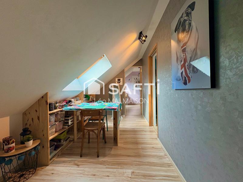 Maison - 90 m² - 5 pièces