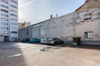 Parking / Garage - 17 m²
