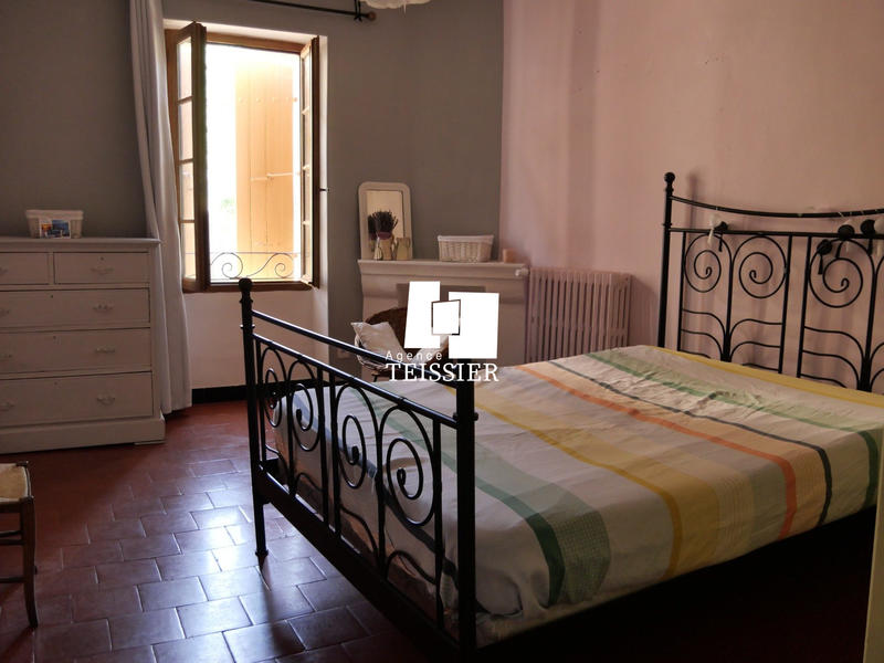 Mas - 223 m² - 8 pièces