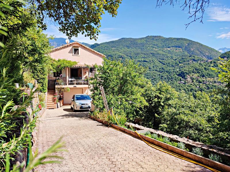 Maison - 142 m² - 5 pièces