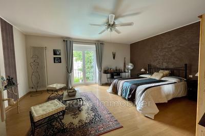 Maison de ville - 220 m² - 5 pièces