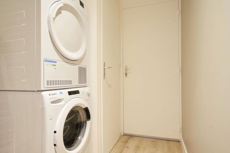 Appartement - 98 m² - 6 pièces