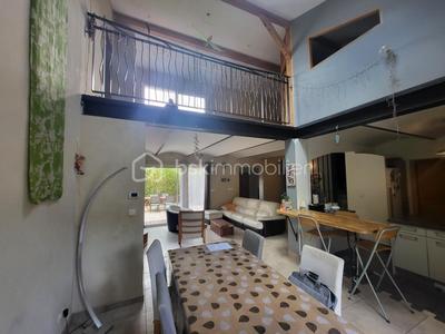 Maison - 200 m² - 7 pièces