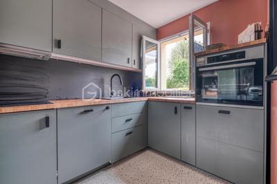 Maison - 99 m² - 5 pièces