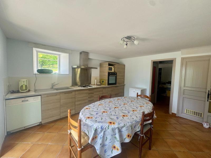 Maison - 163 m² - 7 pièces