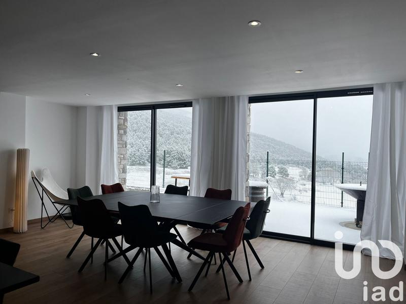 Appartement - 158 m² - 7 pièces