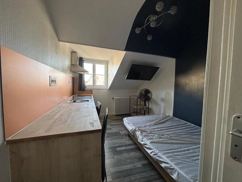 Studio - 10 m² - 1 pièce