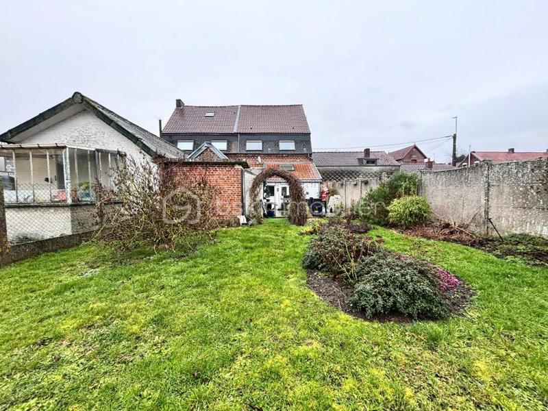 Maison de ville - 90 m² - 6 pièces