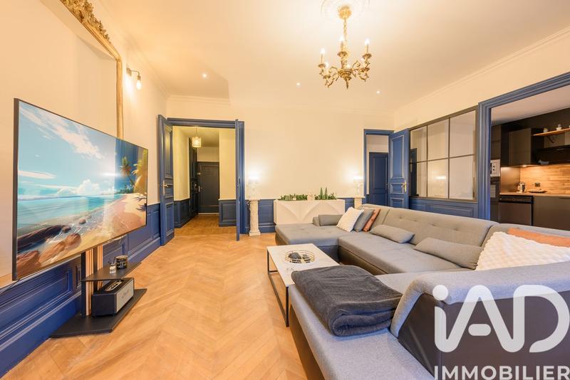 Loft - 129 m² - 5 pièces