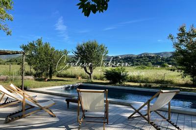 Mazet - 36 m² - 2 pièces