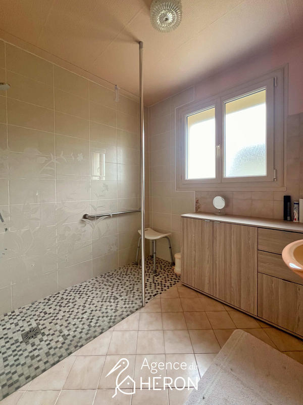 Maison - 92 m² - 5 pièces