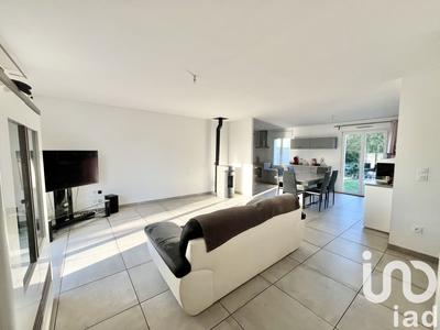Maison - 93 m² - 5 pièces