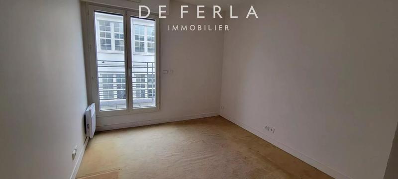 Studio - 114 m² - 6 pièces