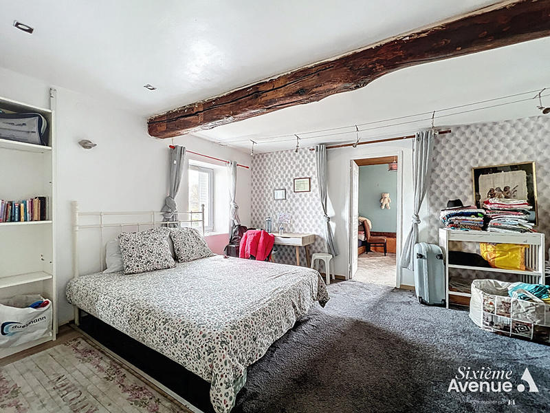 Maison - 304 m² - 10 pièces