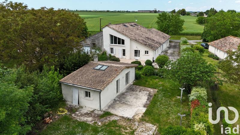 Maison - 268 m² - 11 pièces