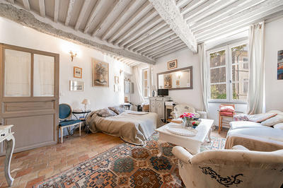 Maison - 456 m² - 14 pièces