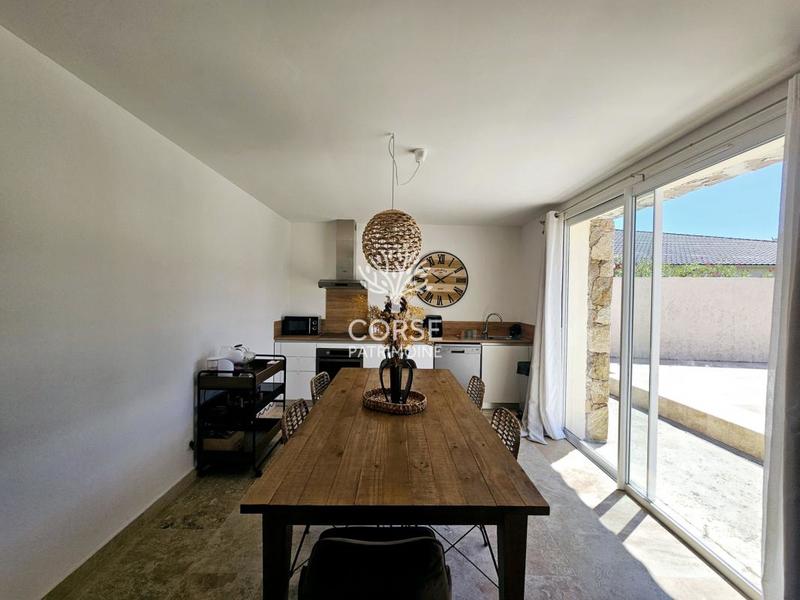 Villa - 120 m² - 4 pièces