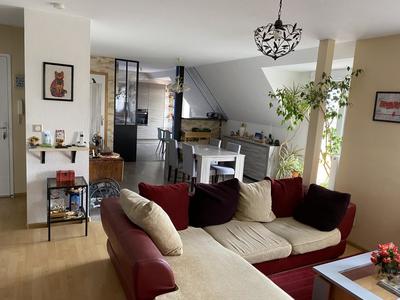 Appartement - 81 m² - 5 pièces
