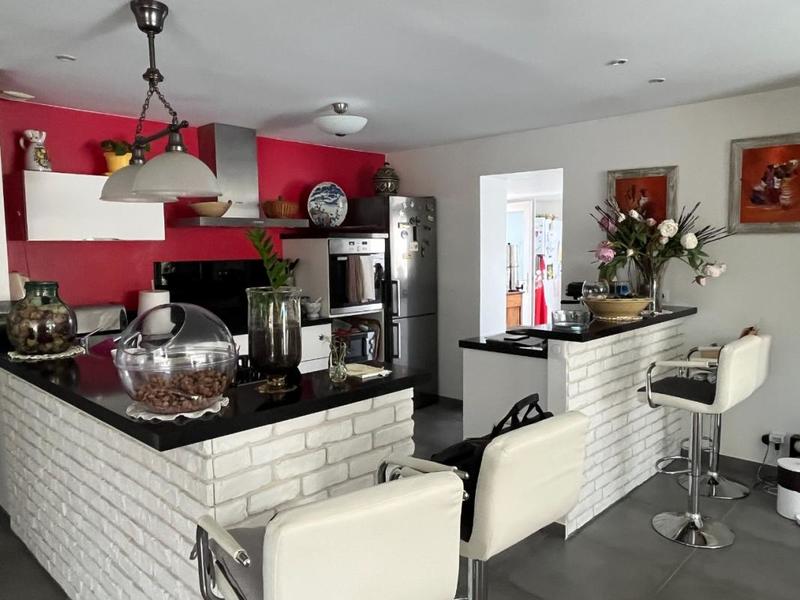 Maison - 189 m² - 5 pièces