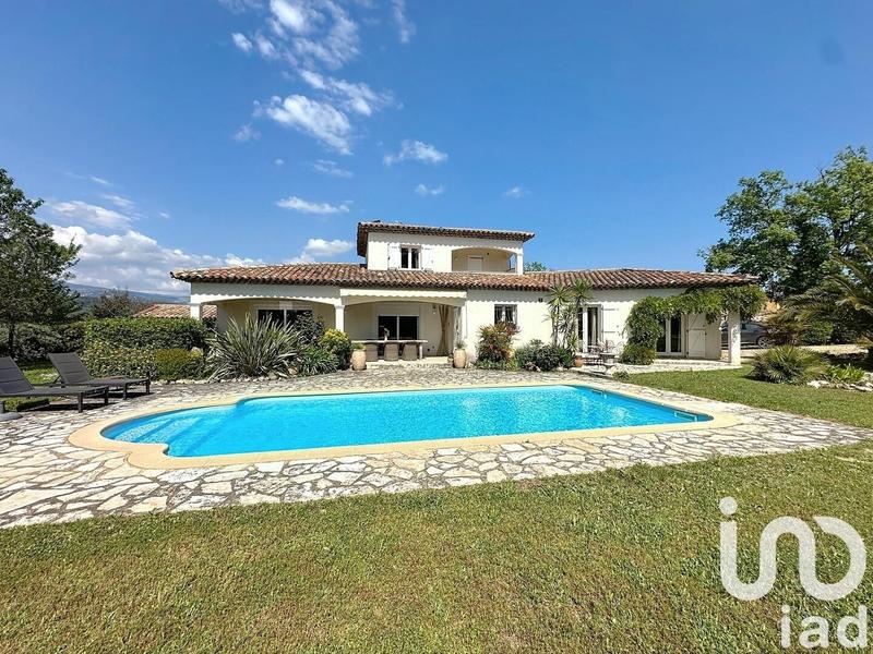 Maison - 189 m² - 7 pièces