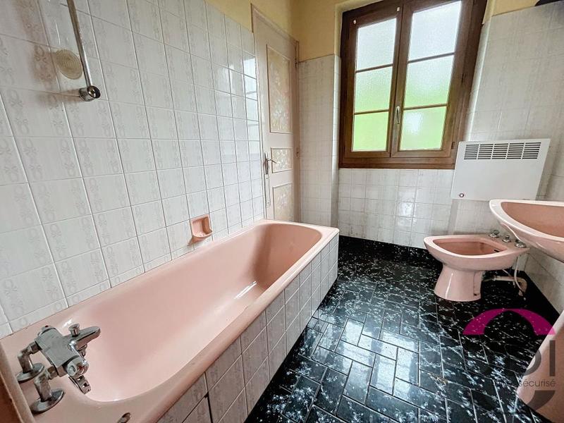 Maison - 121 m² - 5 pièces