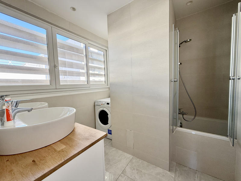 Appartement - 89 m² - 5 pièces