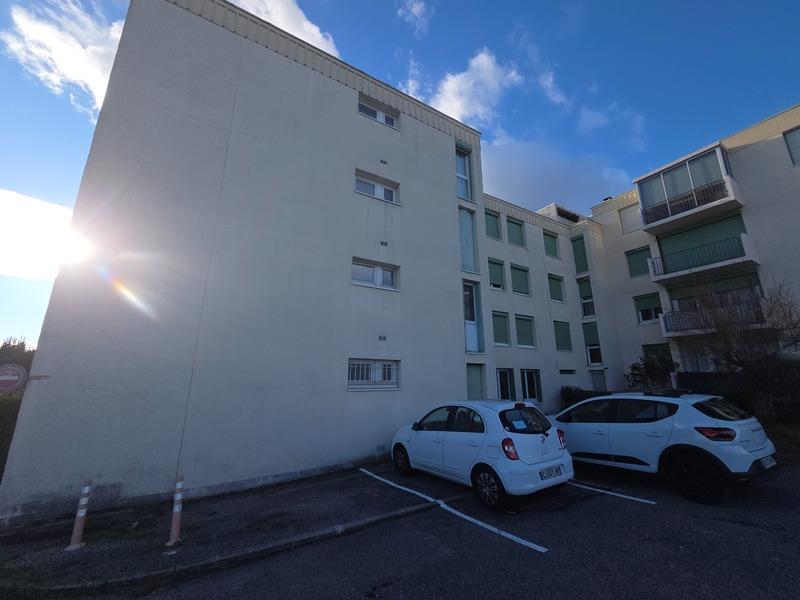 Appartement - 77 m² - 4 pièces