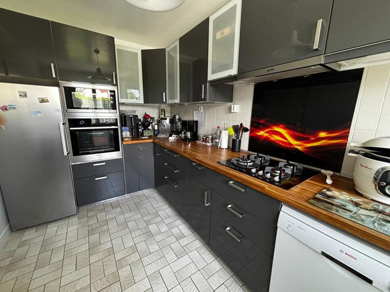 Maison - 140 m² - 6 pièces