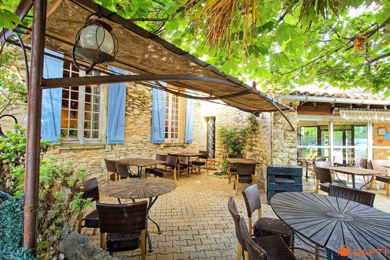 Local commercial - 750 m² - 16 pièces