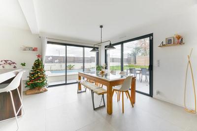 Maison - 127 m² - 6 pièces